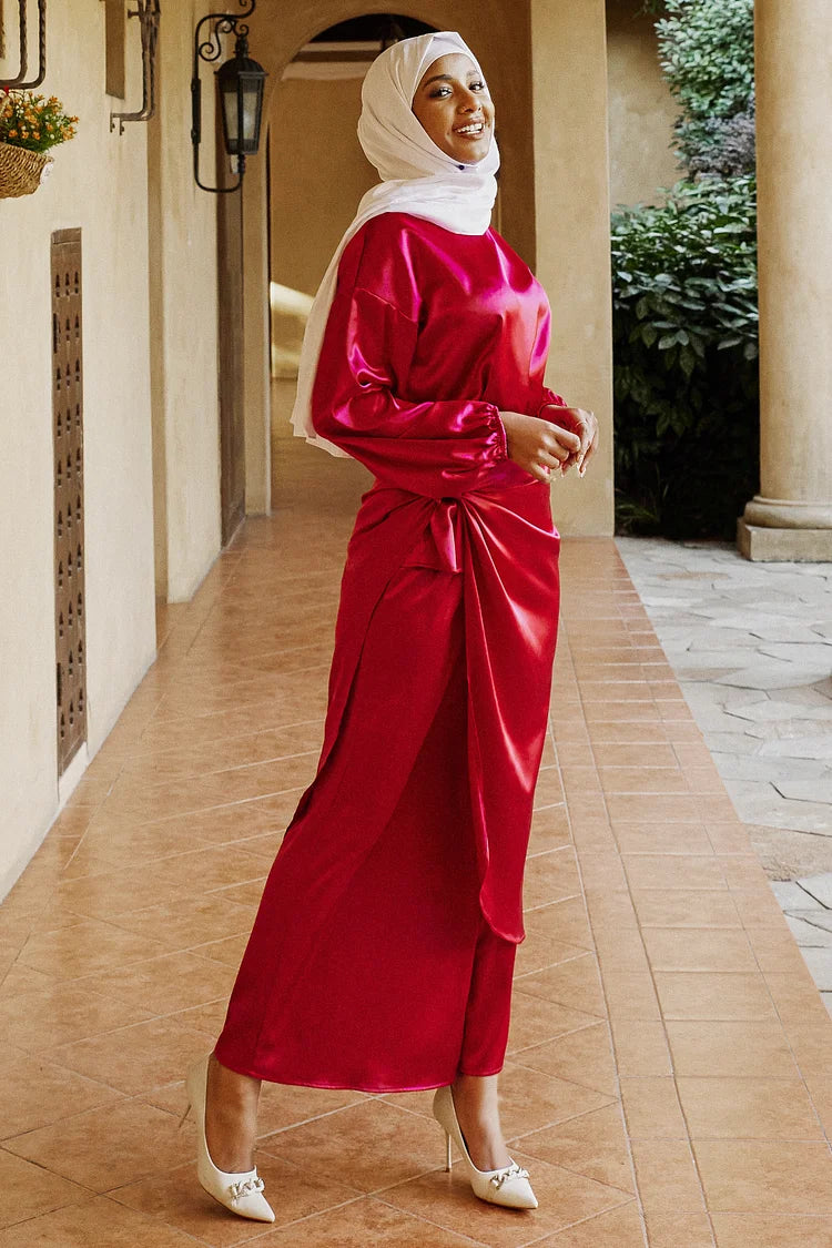 Jamila Satin Maxi Dress - Roes Red.